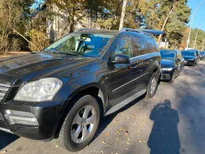 Gebraucht Mercedes GL350 211 PS (155 kW) 2012 Schwarz SUV
