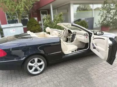 Gebraucht Mercedes CLK280 Elegance 231 PS (169 kW) 2008 Schwarz Cabrio