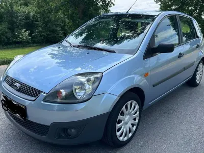 Gebraucht Ford Fiesta Ghia 69 PS (50 kW) 2006 Blau Kleinwagen
