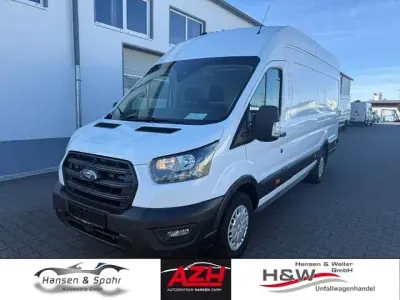 Gebraucht Ford Transit Trend 131 PS (96 kW) 2023 Frostweiß Van / Kleinbus