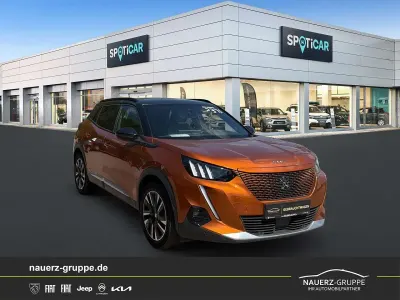 Gebraucht Peugeot e-2008 GT 100 kW (136 PS) 2020 Orange fusion SUV