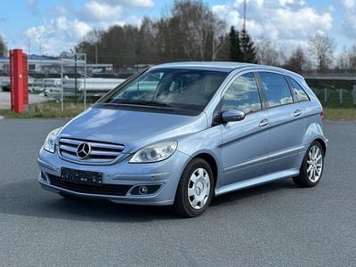 Usado Mercedes B170 116 HP (85 kW) 2006 Azul Monovolume