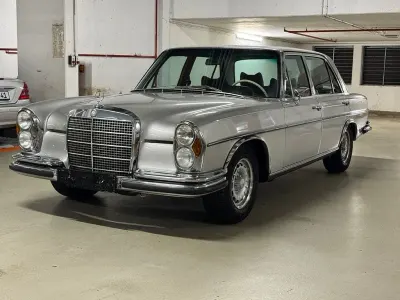 Gebraucht Mercedes 300 200 PS (147 kW) 1970 Silber Limousine