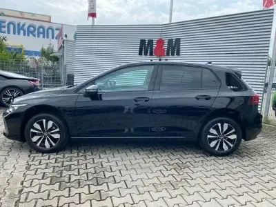 Gebraucht VW Golf VIII Goal 150 PS (110 kW) 2025 Schwarz Limousine