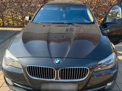 Gebraucht BMW 520 184 PS (135 kW) 2012 Grau Kombi