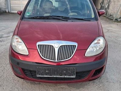 Gebraucht Lancia Musa 95 PS (69 kW) 2007 Rot Van / Kleinbus