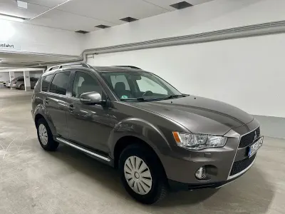 Occasion Mitsubishi Outlander Motion 156 ch (114 kW) 2012 Marron SUV