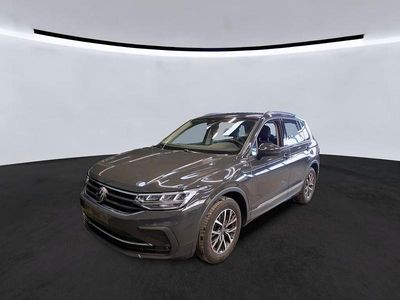 Gebraucht VW Tiguan Life 150 PS (110 kW) 2023 Grau SUV