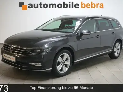 Gebraucht VW Passat Elegance 150 PS (110 kW) 2022 Mangangrau Kombi