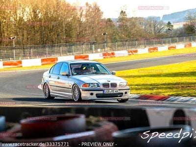 BMW 323