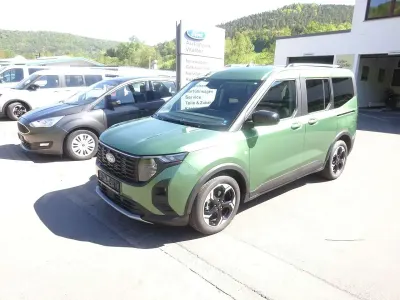 Używany Ford Tourneo Courier Active 125 KM (91 kW) 2024 Zielony Minivan