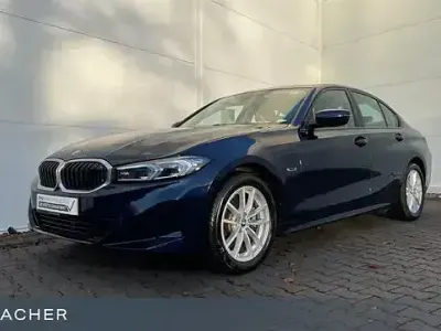 Second-hand BMW 330e Comfort Edition 292 CP (214 kW) 2022 Albastru Berlinǎ