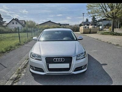 Gebraucht Audi A3 Attraction 105 PS (77 kW) 2012 Silber Kleinwagen