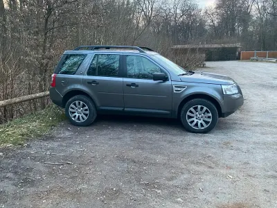 Gebraucht Land Rover Freelander 2 152 PS (111 kW) 2009 Grau SUV