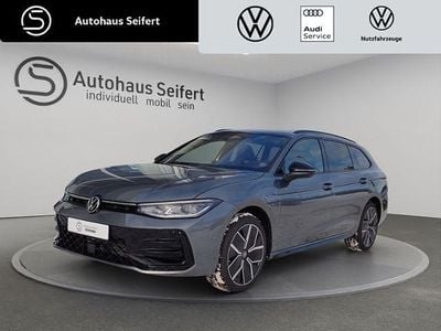 Nuova VW Passat R-line 272 CV (200 kW) 2026 Grigio Berlina