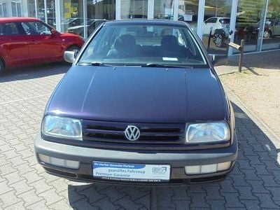 Gebraucht VW Vento 90 PS (66 kW) 1994 Violett Limousine