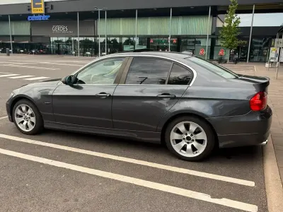 Gebraucht BMW 330 231 PS (169 kW) 2006 Grau Limousine