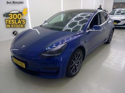 Blau Gebraucht 2020 Tesla Model 3 Standard Range Limousine | 18.900 € (Guter Preis)