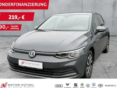 Brugt VW Golf VIII Active 115 HK (84 kW) 2023 Grå Sedan