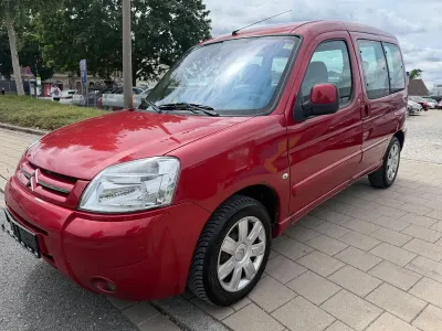 Gebraucht Citroën Berlingo 90 PS (66 kW) 2007 Rot Van / Kleinbus