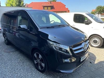 Mercedes V300