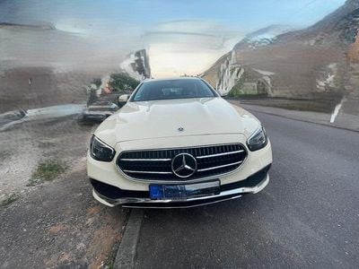 Mercedes E200