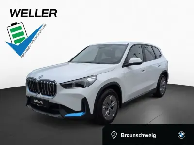 Gebraucht BMW iX1 Performance 230 kW (313 PS) 2023 Alpinweiss iii (weiß) SUV