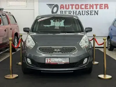 Używany Kia Venga Spirit 90 KM (66 kW) 2011 Szary Hatchback