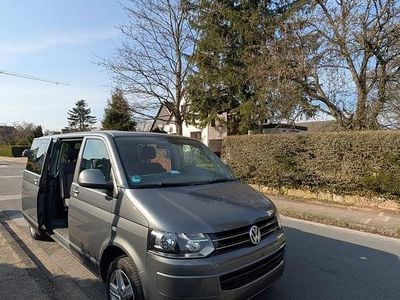 Gebraucht VW Caravelle Comfortline 179 PS (131 kW) 2015 Grau Van