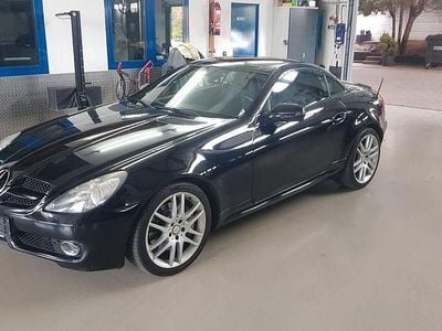 Second-hand Mercedes SLK200 Sport 184 CP (135 kW) 2008 Negru Cabrio