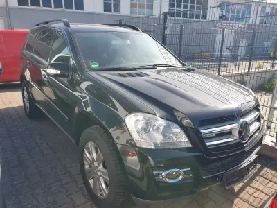Używany Mercedes GL500 387 KM (284 kW) 2006 Czarny SUV