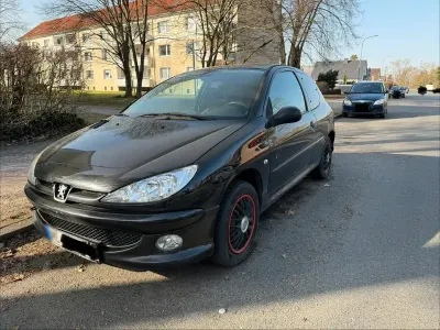 Gebraucht Peugeot 206 75 PS (55 kW) 2006 Schwarz Limousine