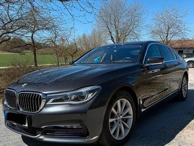 Usata BMW 730 265 CV (194 kW) 2016 Grigio Berlina
