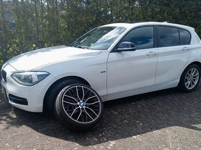 Gebraucht BMW 118 Sport Line 170 PS (125 kW) 2014 Weiß Kleinwagen