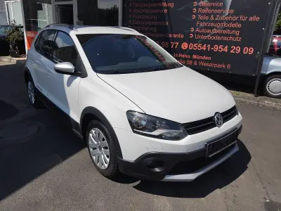 Gebraucht VW Polo 90 PS (66 kW) 2015 Weiß Limousine