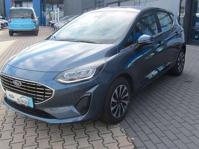 Gebraucht Ford Fiesta Titanium 125 PS (91 kW) 2023 Chromablau metallic Kleinwagen