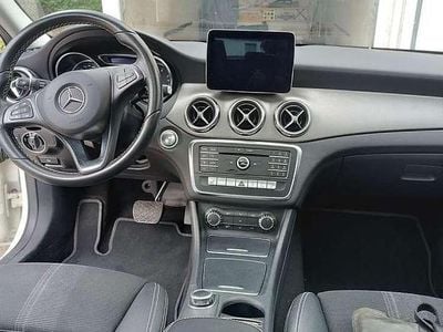 Mercedes GLA180