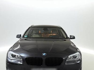 Gebraucht BMW 525 218 PS (160 kW) 2011 Grau Kombi