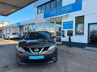 Gebraucht Nissan Qashqai Tekna 163 PS (119 kW) 2016 Braun SUV