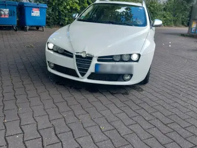 Gebraucht Alfa Romeo 159 170 PS (125 kW) 2011 Weiß Kombi