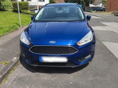 Gebraucht Ford Focus 120 PS (88 kW) 2015 Blau Kombi