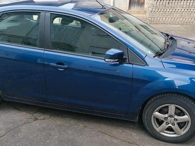Second-hand Ford Focus 101 CP (74 kW) 2008 Albastru Berlinǎ