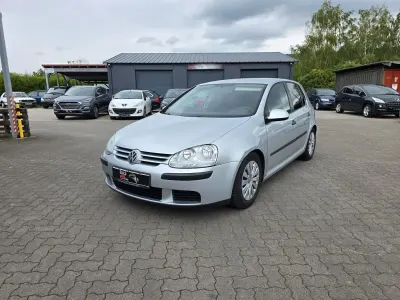 Gebraucht VW Golf IV Trendline 102 PS (75 kW) 2005 Silber Limousine