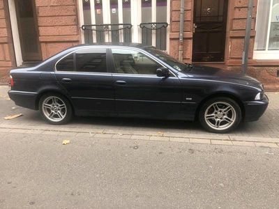BMW 520