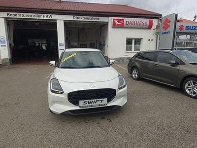 Neu Suzuki Swift Comfort+ 83 PS (61 kW) 2025 Weiß Kleinwagen