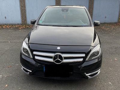 Mercedes B200