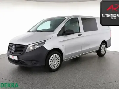 Gebraucht Mercedes Vito 163 PS (119 kW) 2022 Brillantsilber Van