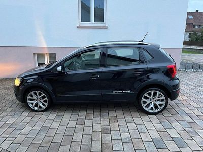 Schwarz Gebraucht 2016 VW Polo Cross Kleinwagen | 8.900 € (Teuer)