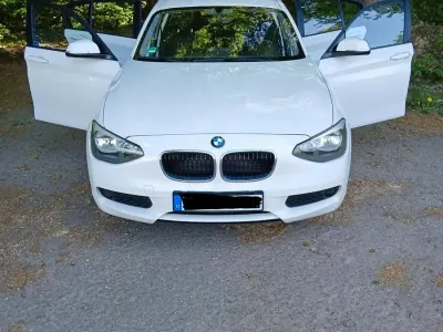 Gebraucht BMW 114 102 PS (75 kW) 2014 Weiß Kleinwagen