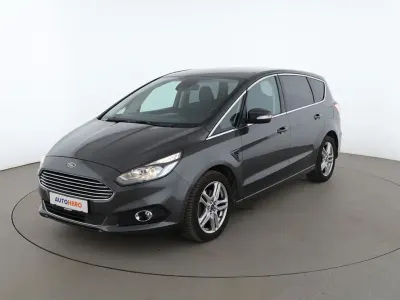 Gebraucht Ford S-MAX Titanium 190 PS (139 kW) 2019 Grau Van / Kleinbus